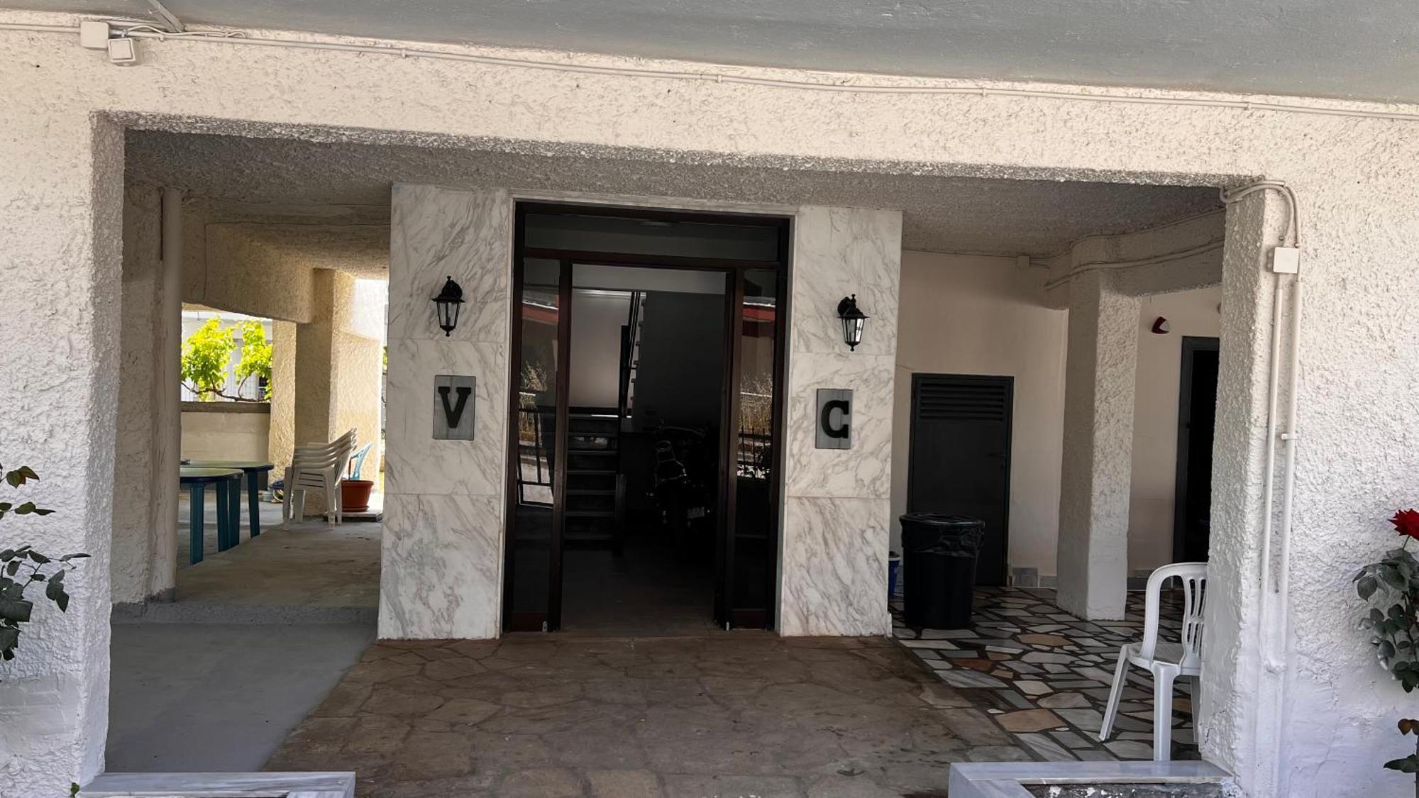 Villa California Paralia Dionysiou Exterior photo